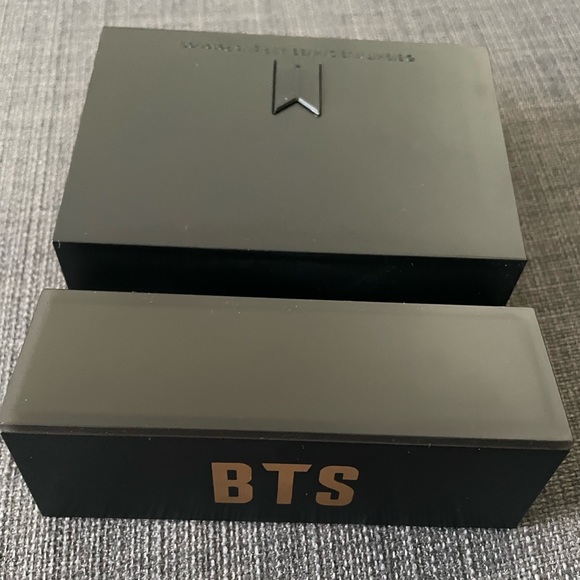 BTS merch box 8 full set - Picture 6 of 7